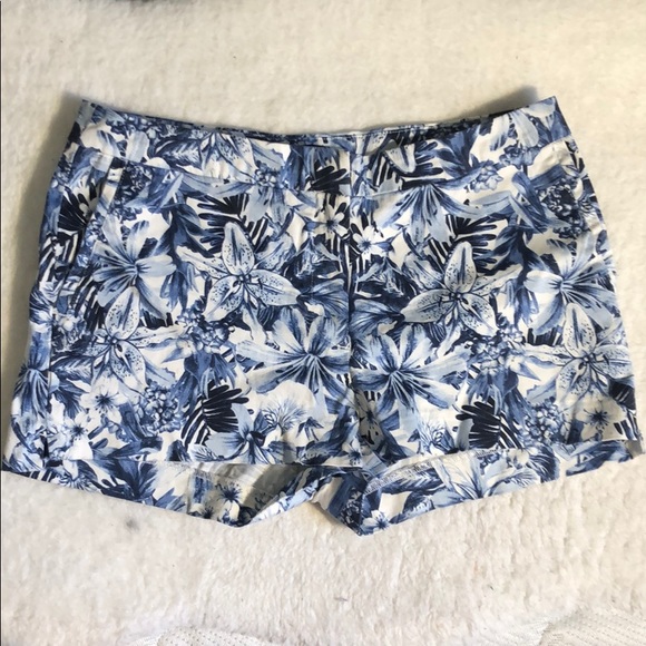 H&M Floral Blue Printed Shorts - Picture 1 of 2